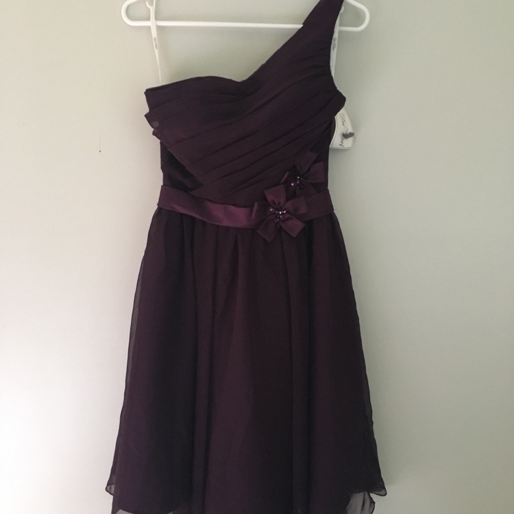 DaVinci Bridesmaid Dress NWT Size 4